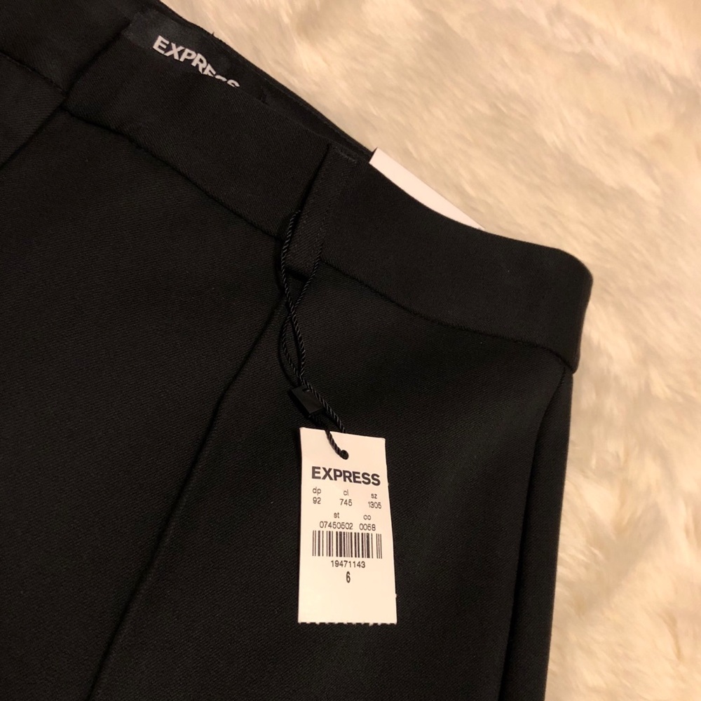 Express | High Waisted Straight Crop Pant ✨ - Picture 4 of 8
